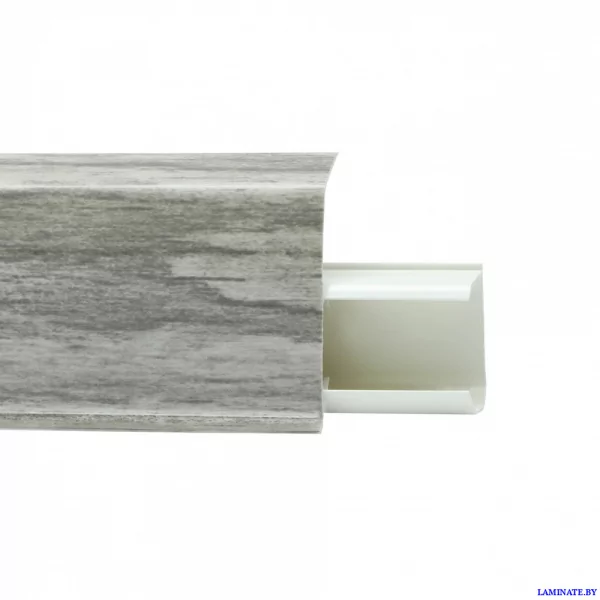 Плинтус Winart Quadro Дуб Марианский 528