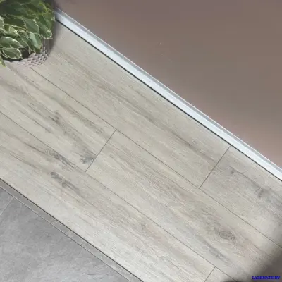 Ламинат EGGER Comfort Classic EC1062 Дуб меловой
